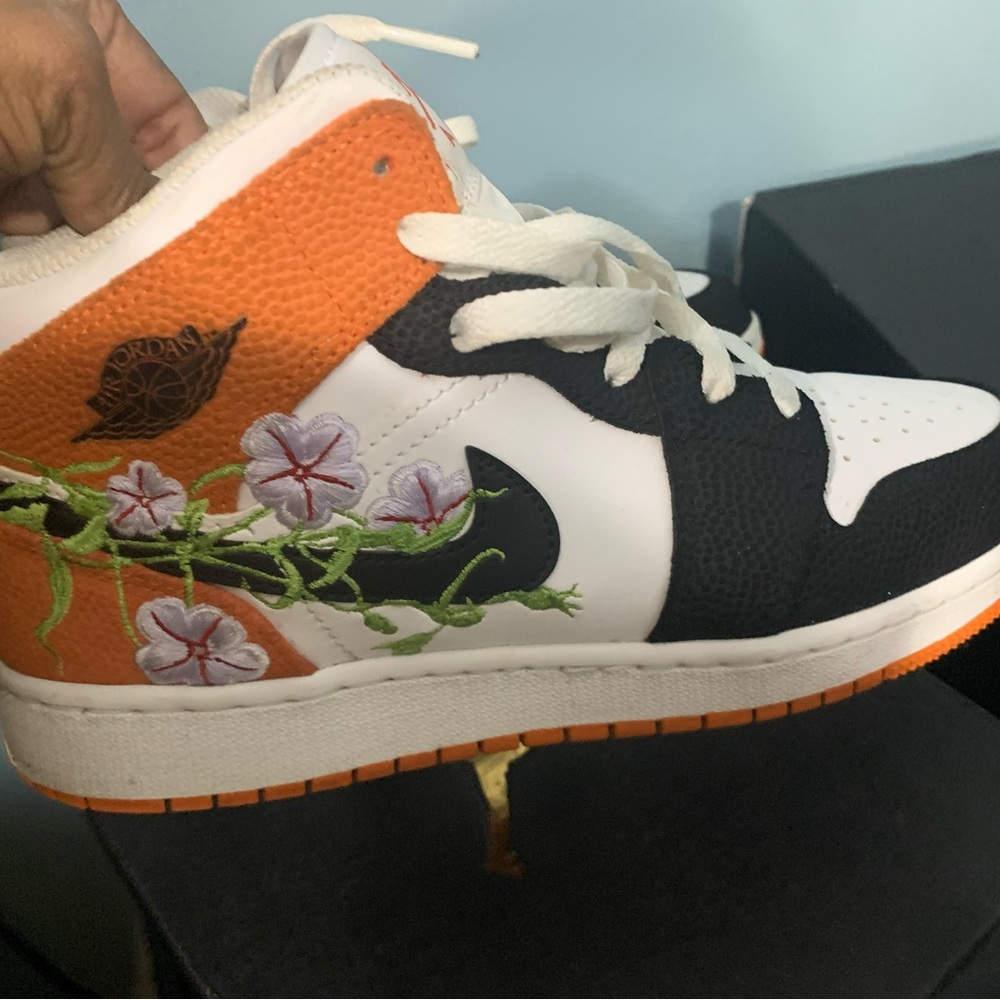 6 Y Jordan 1retro